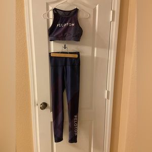 Peloton With set purple leggings & sports bra leggings reversible gray